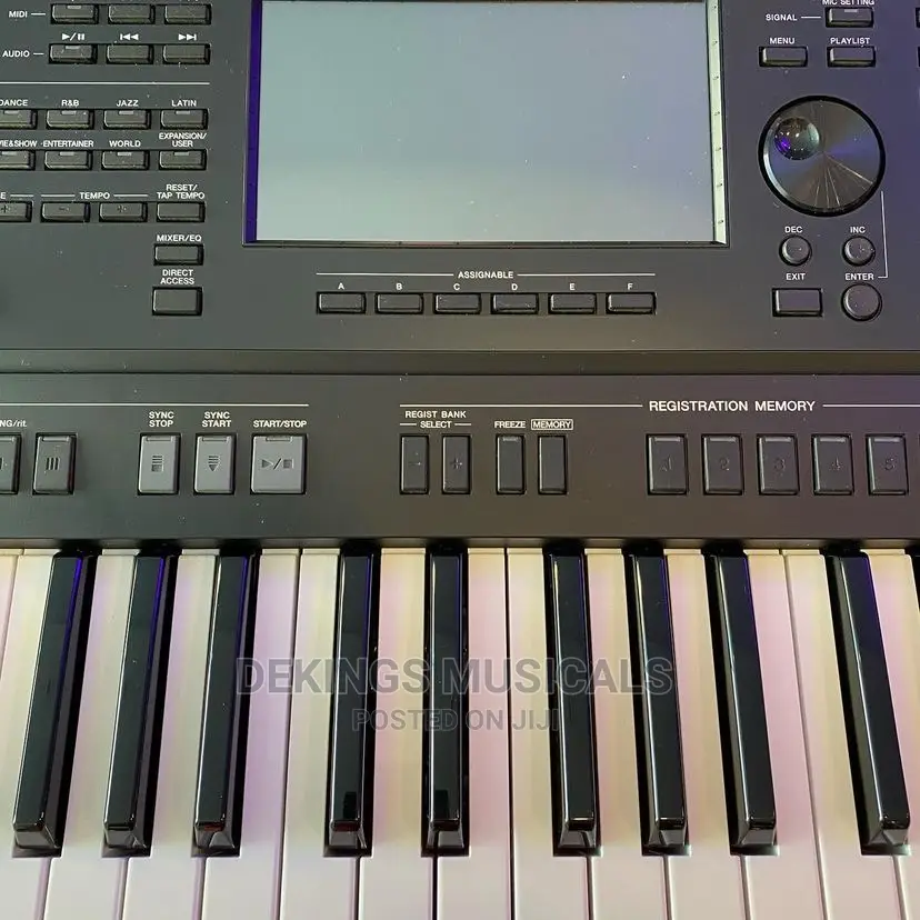 Yamaha PSR Sx720 Workstation Synthesizer Keyboard