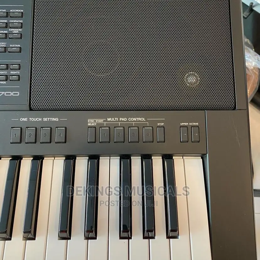 Yamaha PSR Sx720 Workstation Synthesizer Keyboard