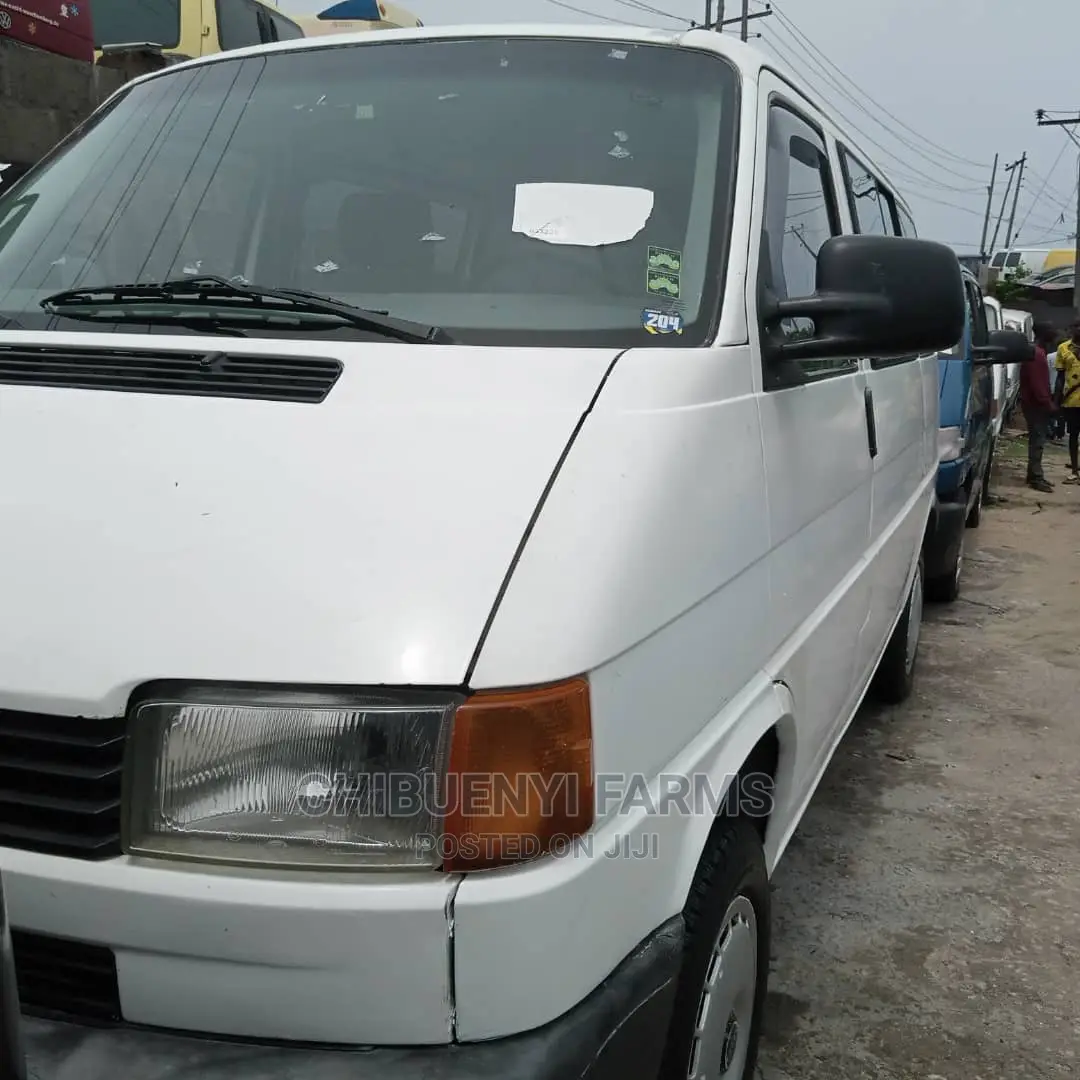 Volkswagen Transporter 2004 White