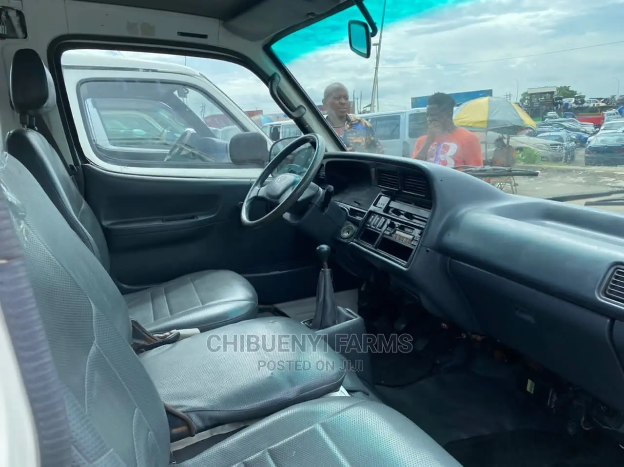 Toyota HiAce 1998 White