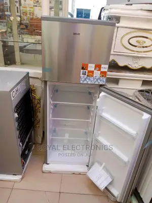 Powerful Skyrun 118 Litres Double Door Refrigerator -Silver