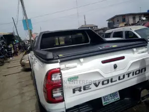 Rolling Boot Cover for Toyota Hilux =*