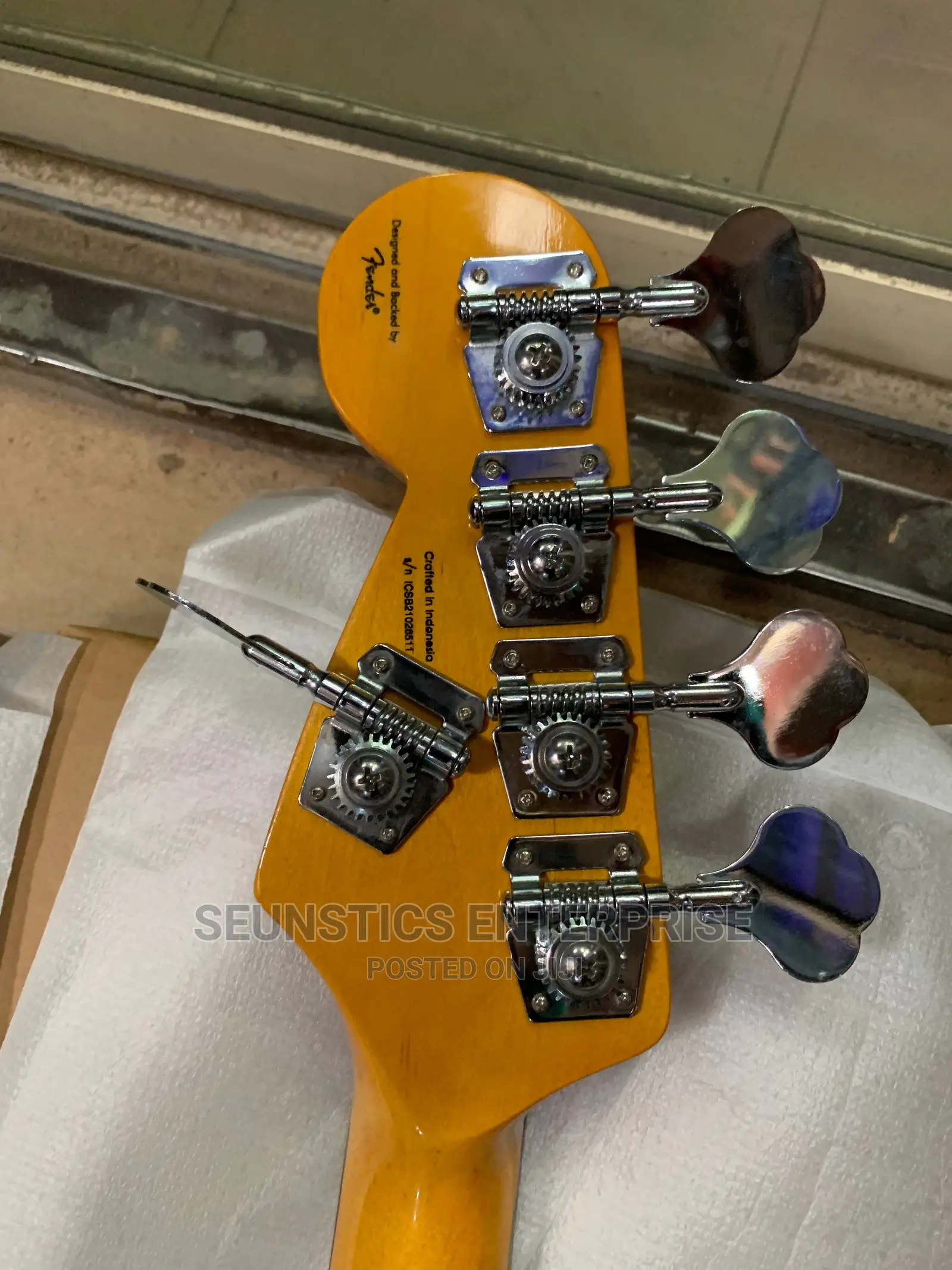 Good Squier by Fender Active Five String Jazz Guitar
