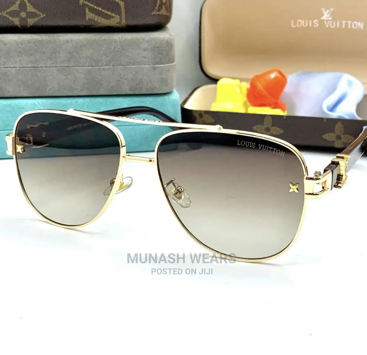 Louis Vuitton Classic Glasses