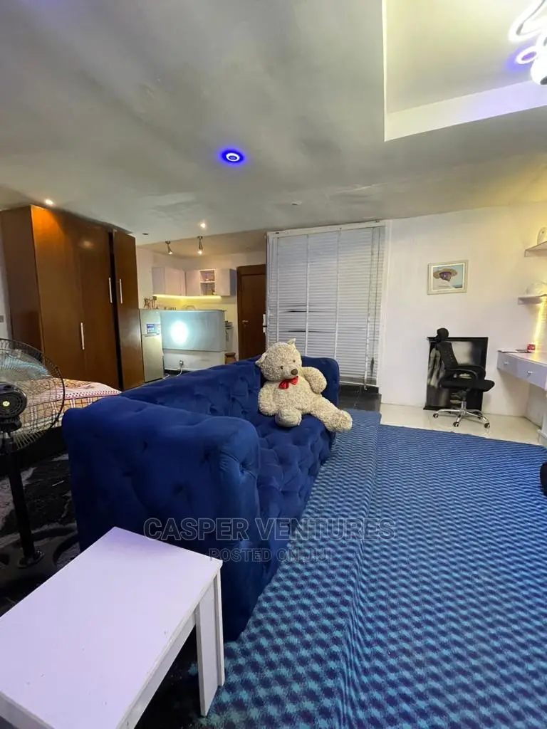 Glamorous Studio Apartment