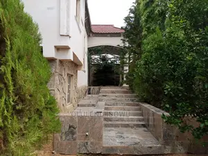 4bed Dublex in North