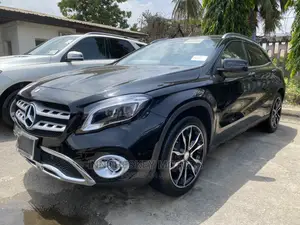 Mercedes-Benz GLA 250 2016 Black