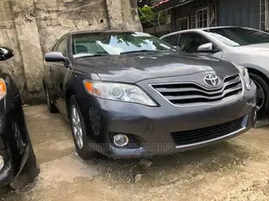 Toyota Camry 2010 Gray