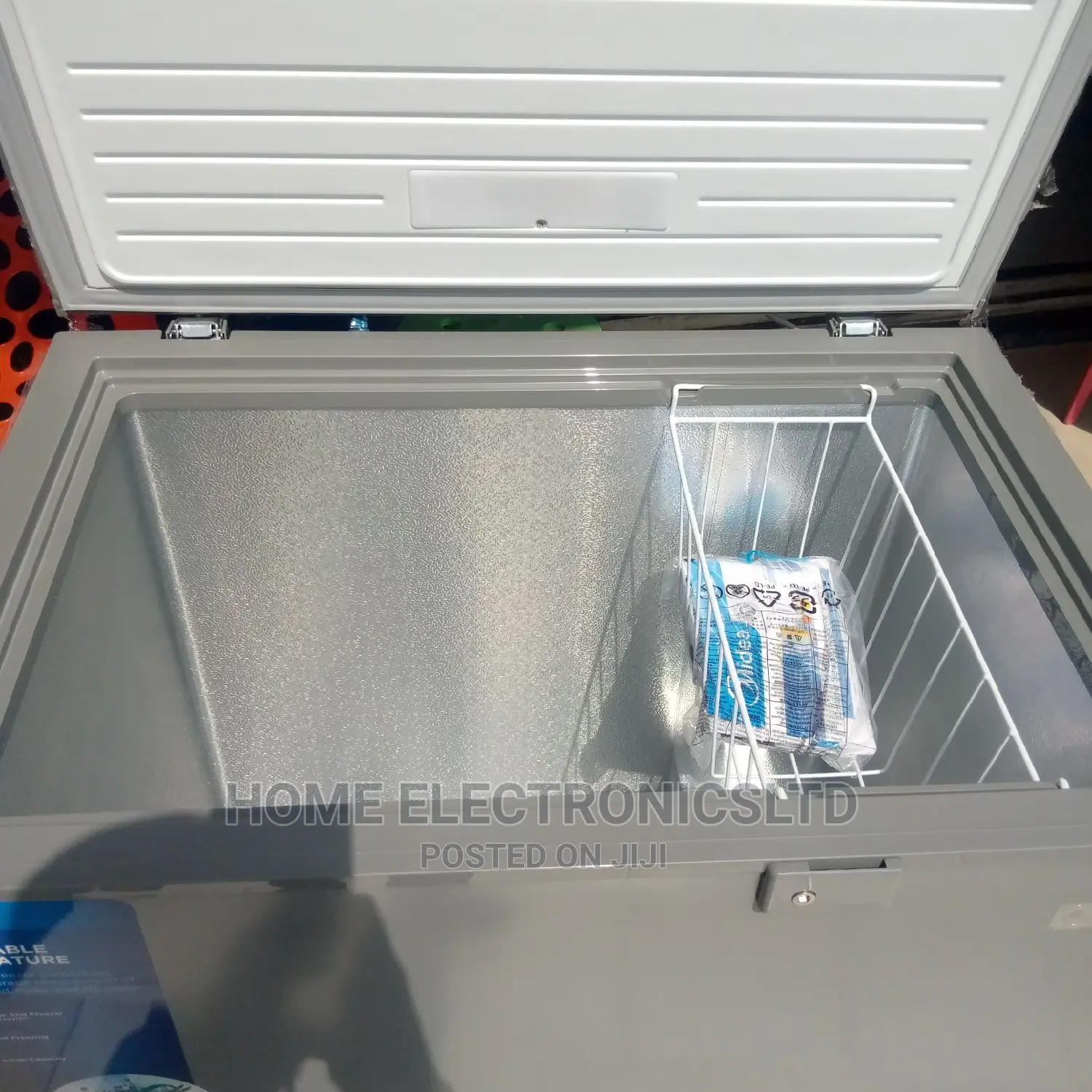 Midea Chest Freezer 198 Liters