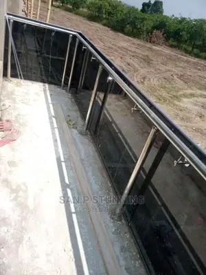 Excellent Tinted Glass Rail and Steel
