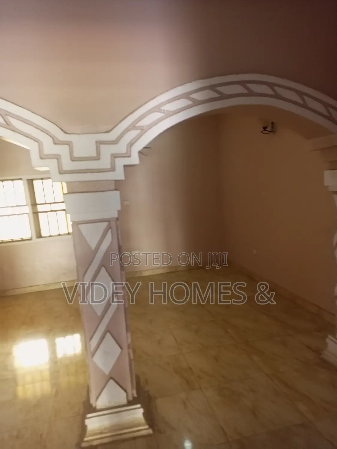 5bdrm Duplex in Vision Court Estate, Apo District for rent