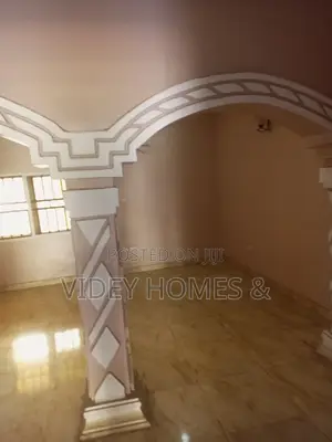 5bdrm Duplex in Vision Court Estate, Apo District for rent