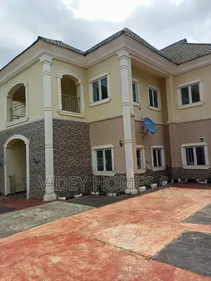 5bdrm Duplex in Vision Court Estate, Apo District for rent