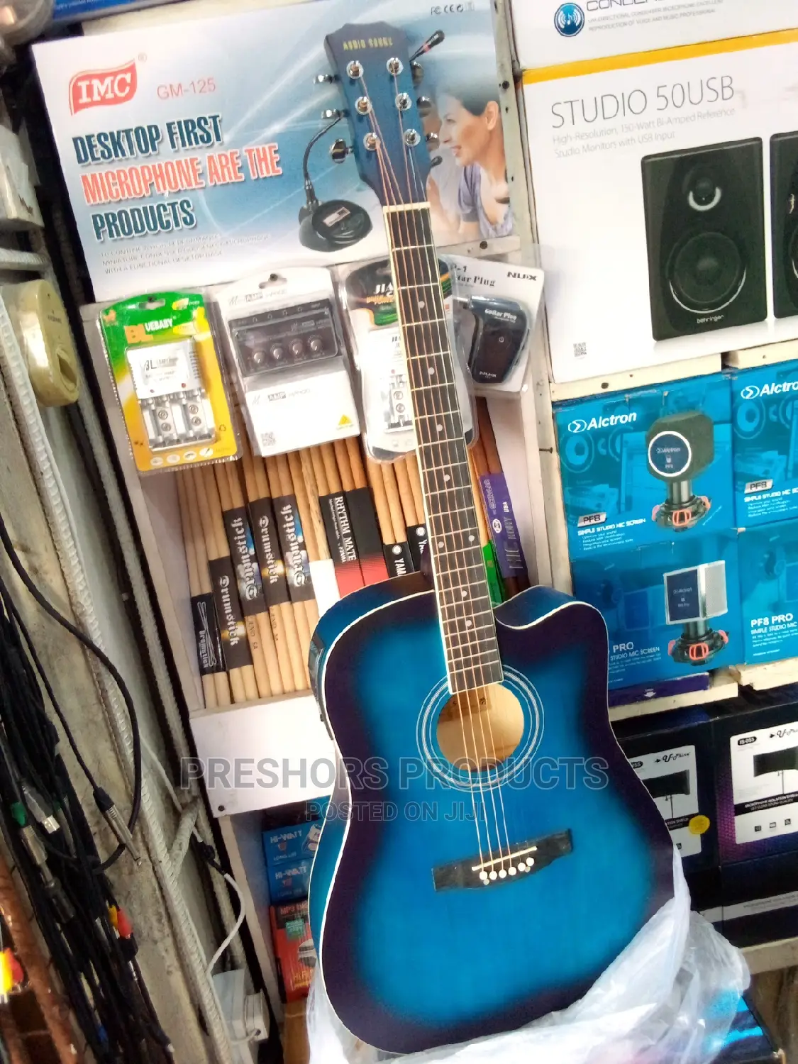 Semi Acoustic Guitar
