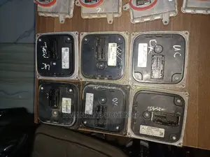 Headlamp Chargers for All Cars Xeon