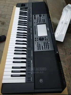 Yamaha Psr Sx700 Keyboard For Stage Performance