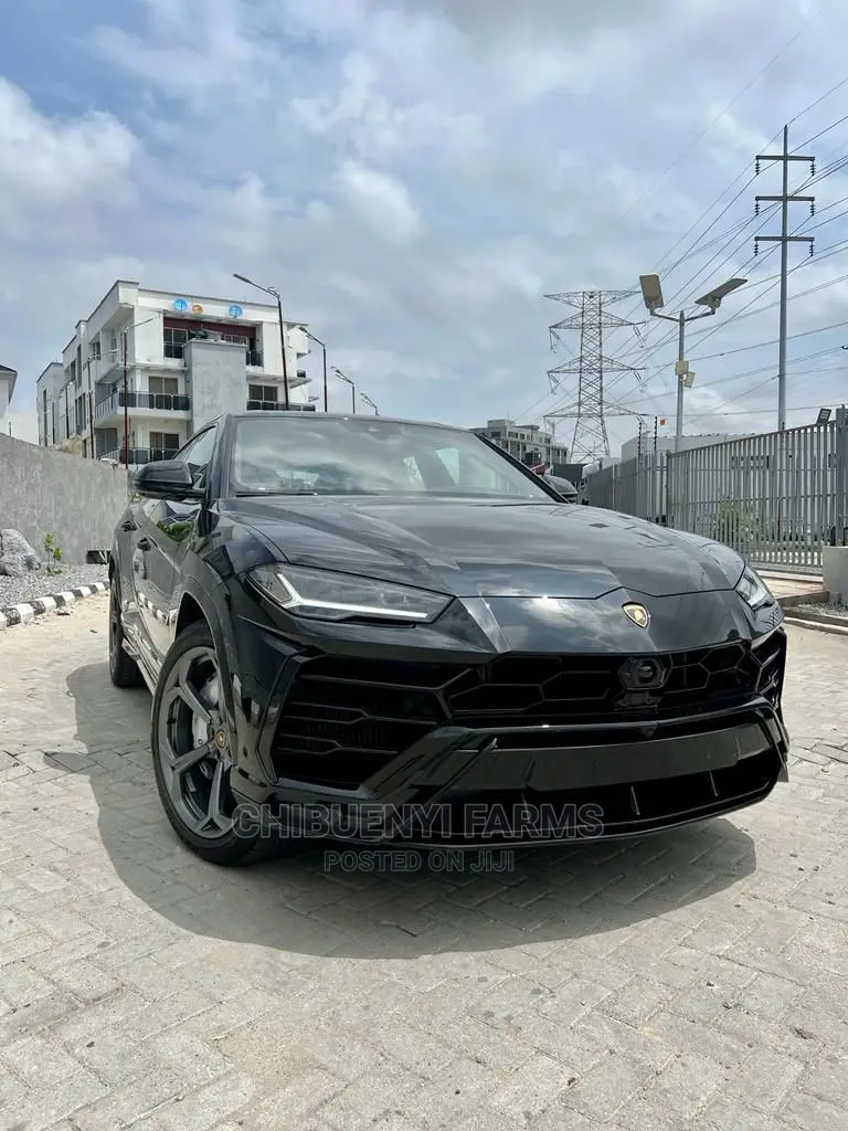 New Lamborghini Urus 2022 Black