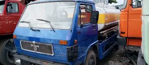 European Used 4000ltrs Manvolks Paddlers Oil Dispenser Truck