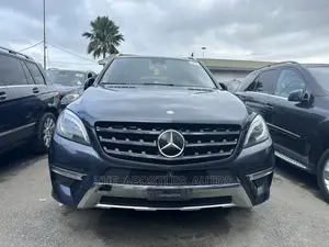 Mercedes-Benz M Class ML550 4MATIC 4dr SUV AWD (4.7L 8cyl Turbo 7A)