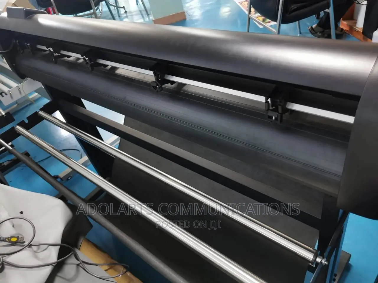 4ft Automatic Contour Cutting Plotter YH1351 With Signmaster