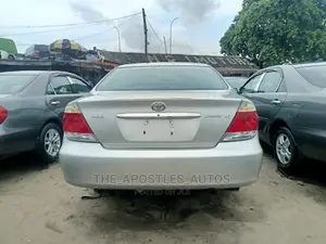 Toyota Camry 2006 Silver