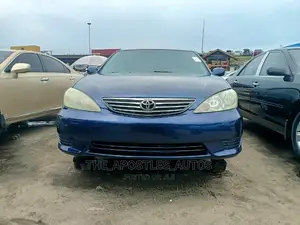 Toyota Camry 2005 Blue