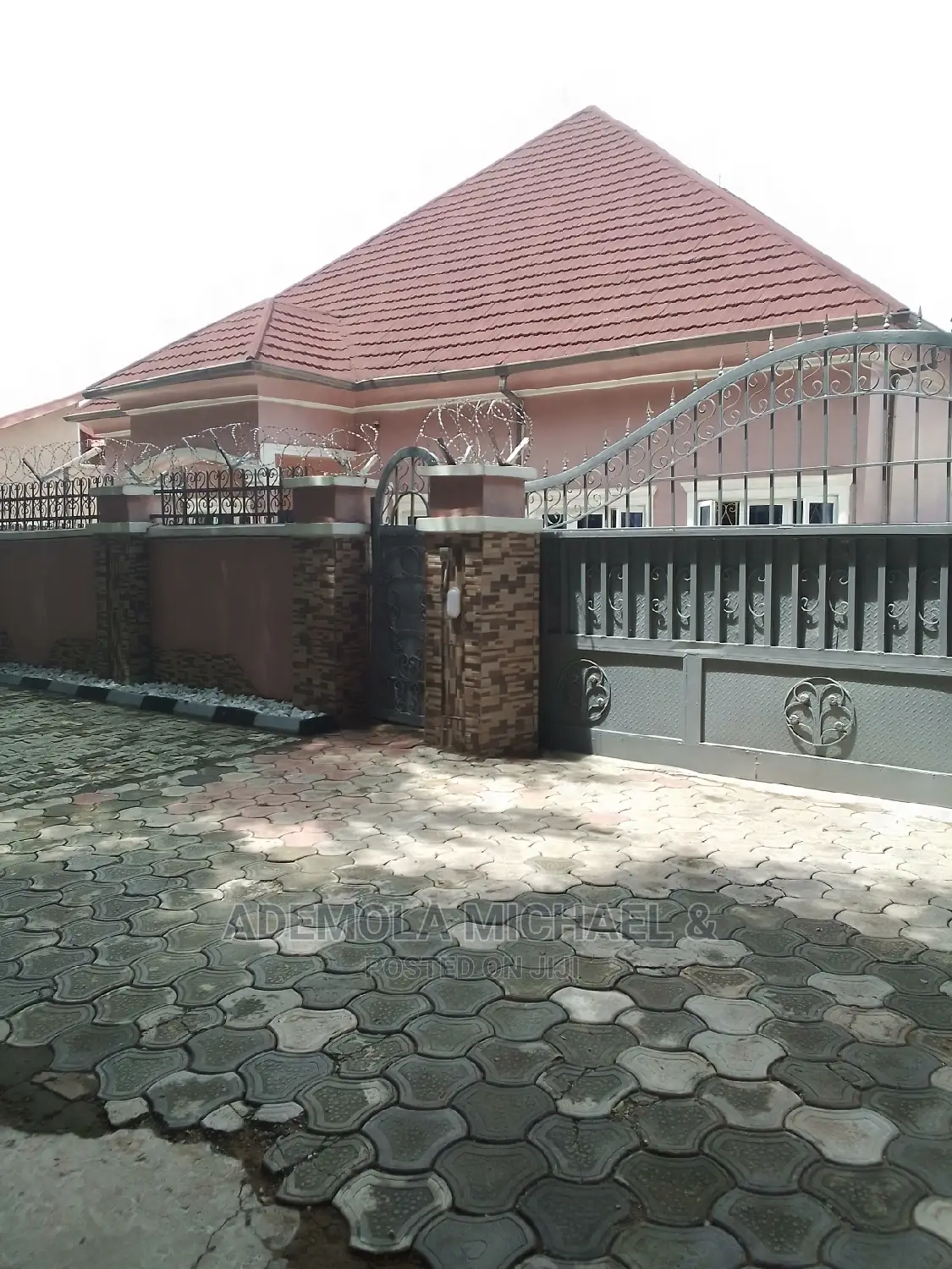 Furnished 3bdrm Bungalow in Citec Estate, Mbora for sale
