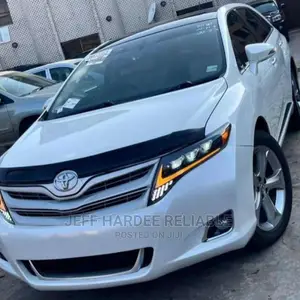 Toyota Venza (3 Torch Headlamp)