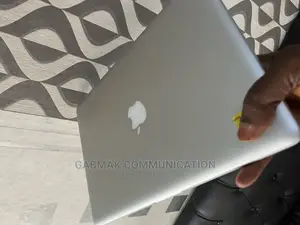Laptop Apple MacBook 2012 8GB Intel Core I5 HDD 500GB