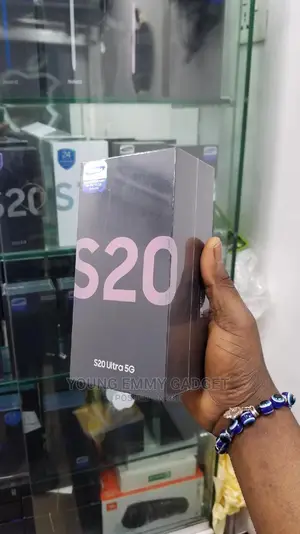 New Samsung Galaxy S20 Ultra 5G 128 GB Gray