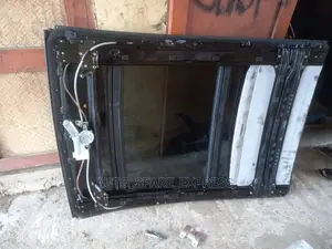 Venza Roof Glass