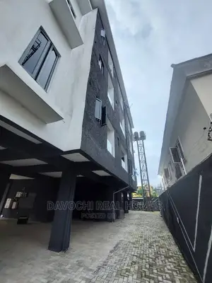 1bdrm Apartment in Jakande, Lekki for rent