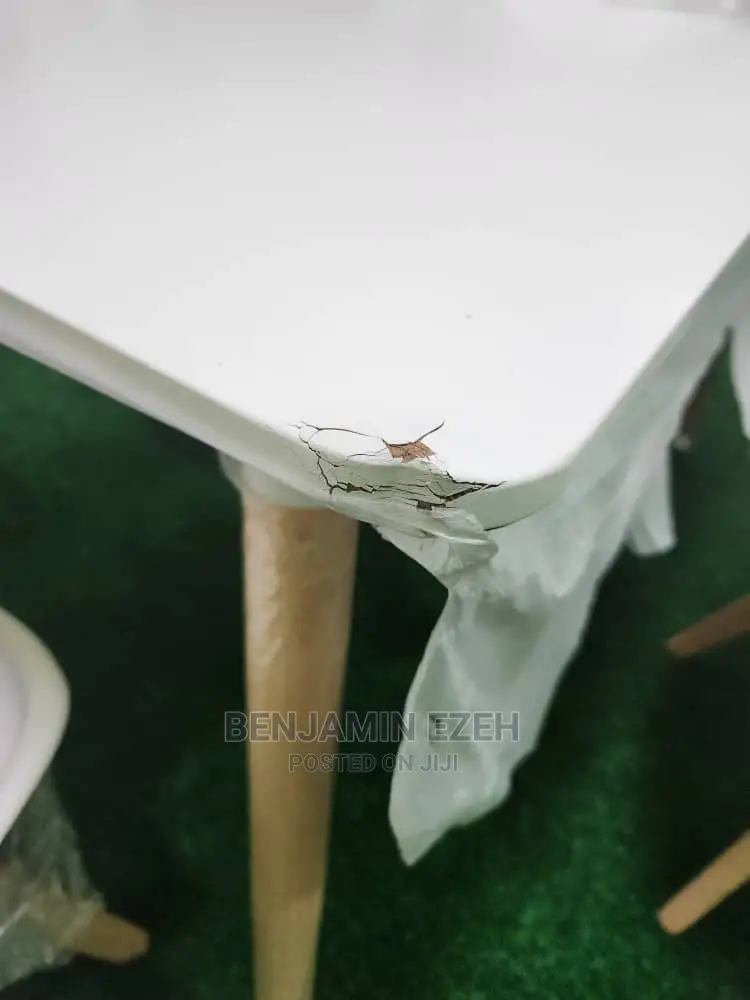 Sitt Out Table