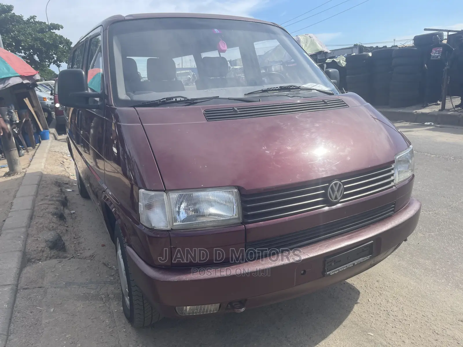 Volkswagen Transporter 2000 Red