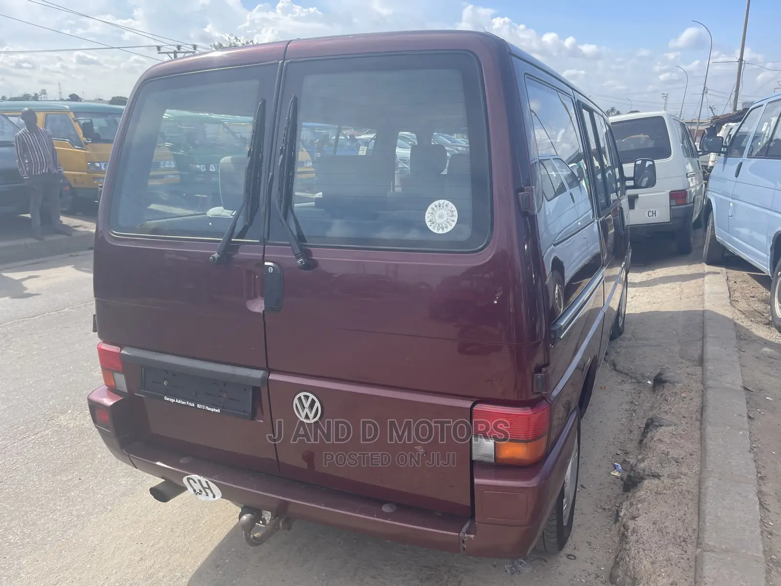 Volkswagen Transporter 2000 Red