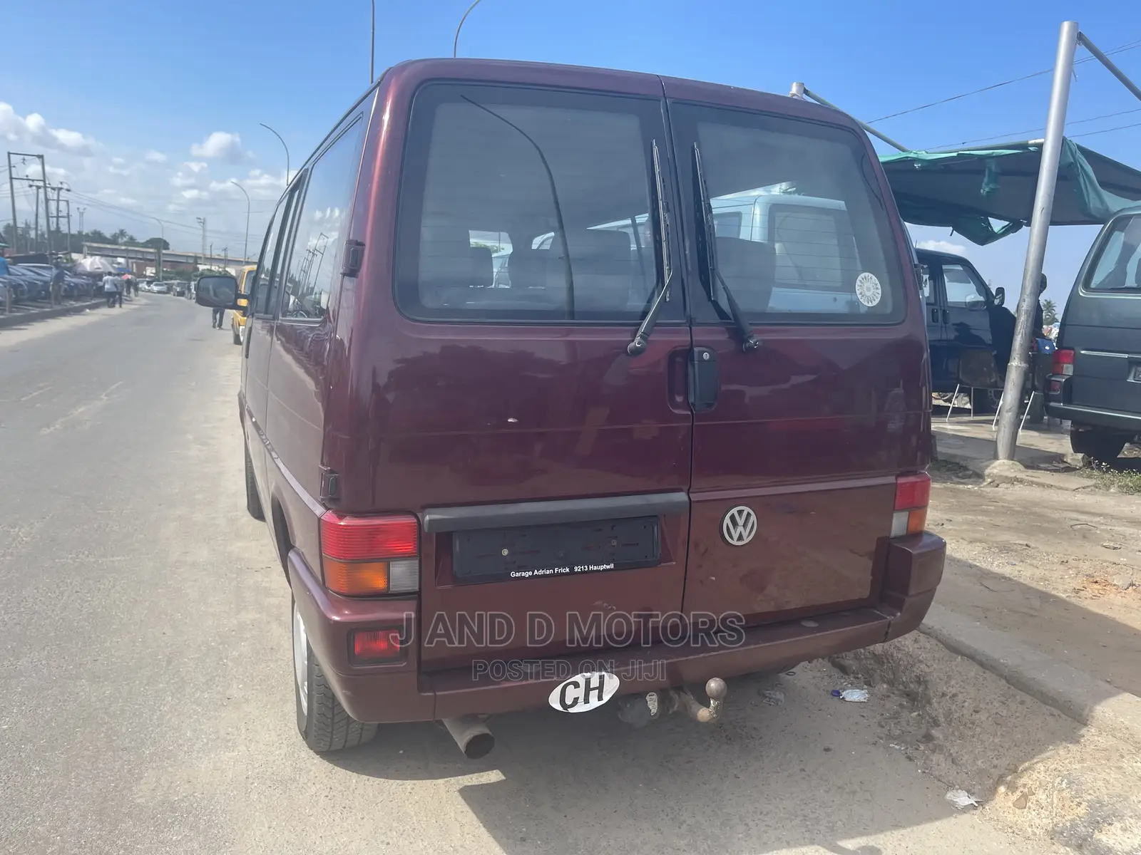 Volkswagen Transporter 2000 Red