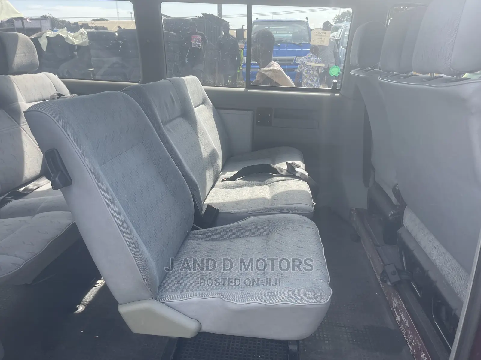 Volkswagen Transporter 2000 Red