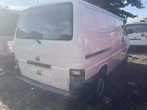 Volkswagen Transporter 1999 White