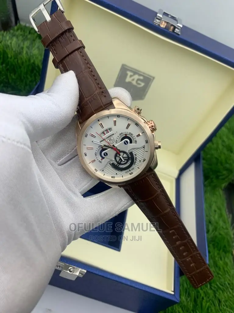 Cr7 Leather Wristwatch