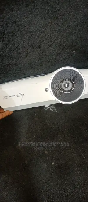 Uk Used Projector Vivitek Here in Ikeja
