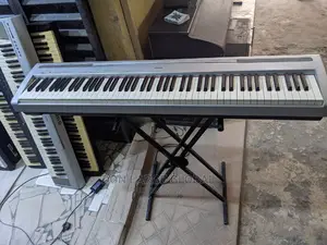 Yamaha P-95 Piano With Weighted Keys
