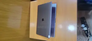 Laptop Apple MacBook Pro 2019 32GB Intel Core I7 SSD 1T