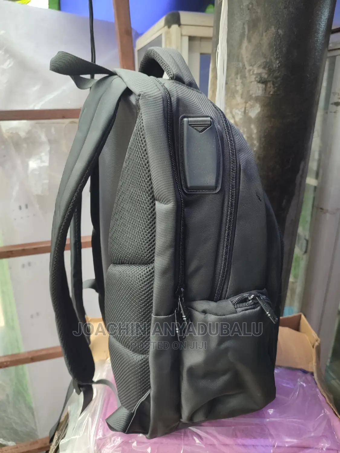 Tiroll 17" Waterproof Superior Executive Laptop Backpack