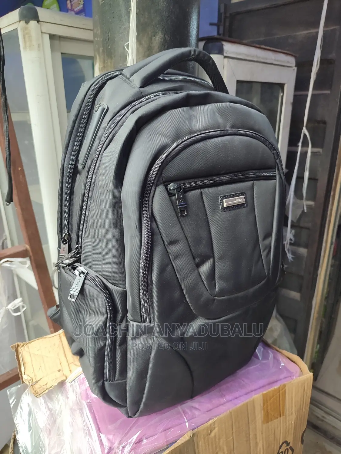 Tiroll 17" Waterproof Superior Executive Laptop Backpack