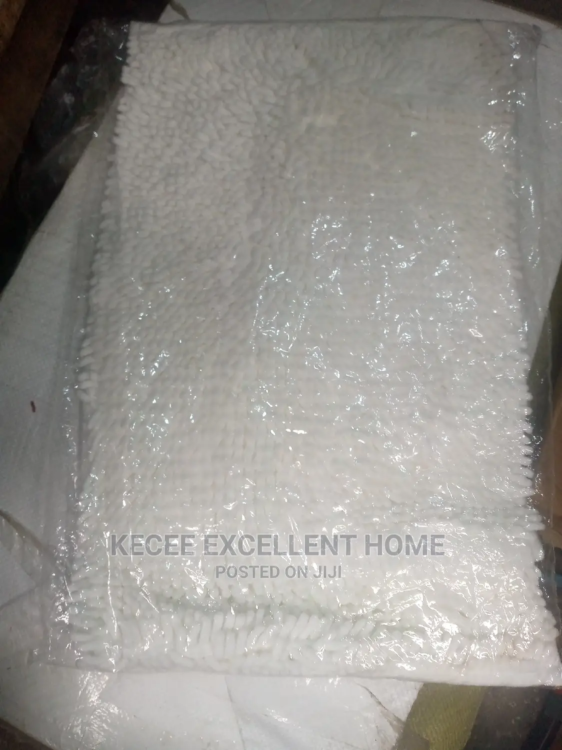 Soft Bathroom Foot Mat White