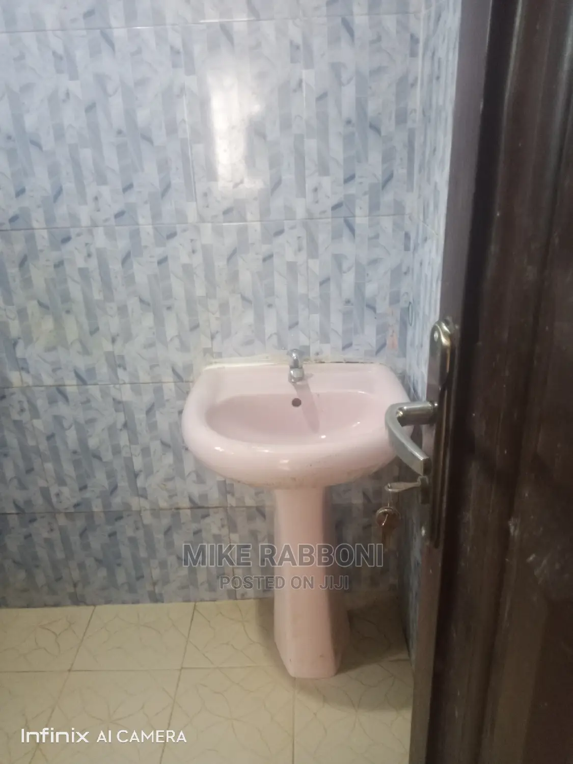 2bdrm Block of Flats in G.R.A, Enugu for rent
