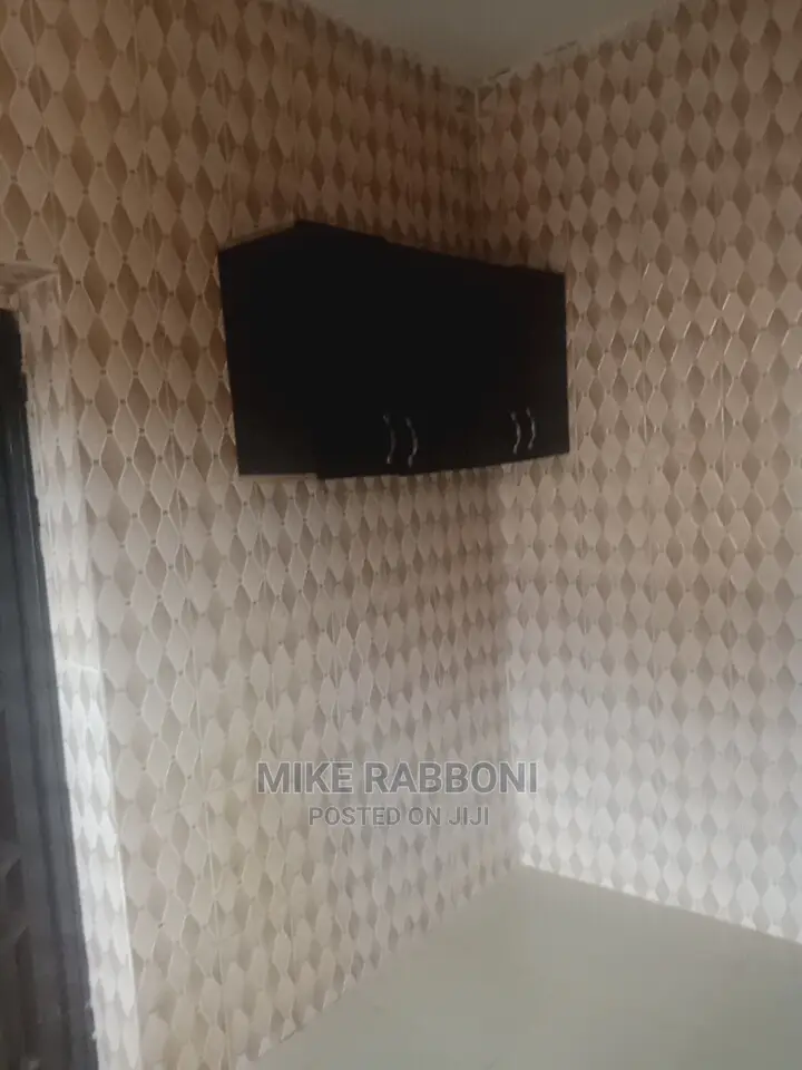 2bdrm Block of Flats in G.R.A, Enugu for rent