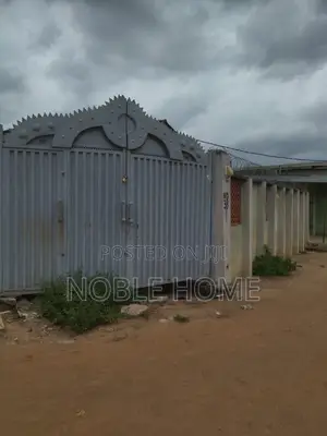 3bdrm Bungalow in Iju Ishaga, Ifako-Ijaiye for sale