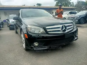 Mercedes-Benz C300 2009 Black