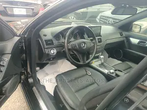 Mercedes-Benz C300 2009 Black